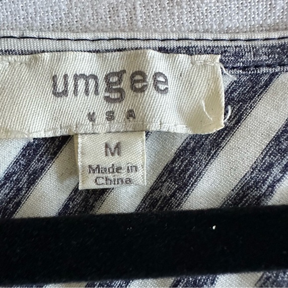 Umgee Navy Blue White Stripe Tasseled Trim Tunic Boho Resortwear Beach Size M - Picture 4 of 7